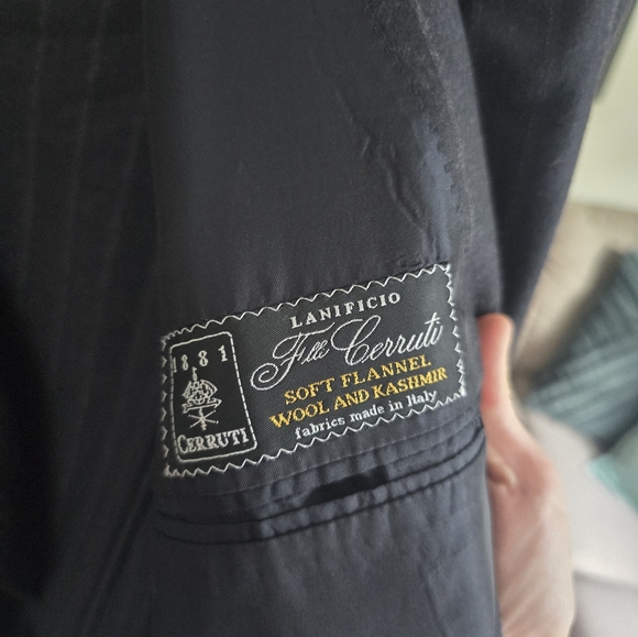 Pal Zileri Italian Designer Suit - Picture 11 of 12